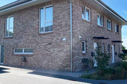 Wohnen im Grünen - Moderne Doppelhaushälfte
