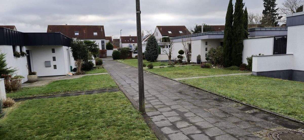 Barrierefreier Bungalow in Rodenkirchen-Rondorf-Hochkirchen 4 zimmer