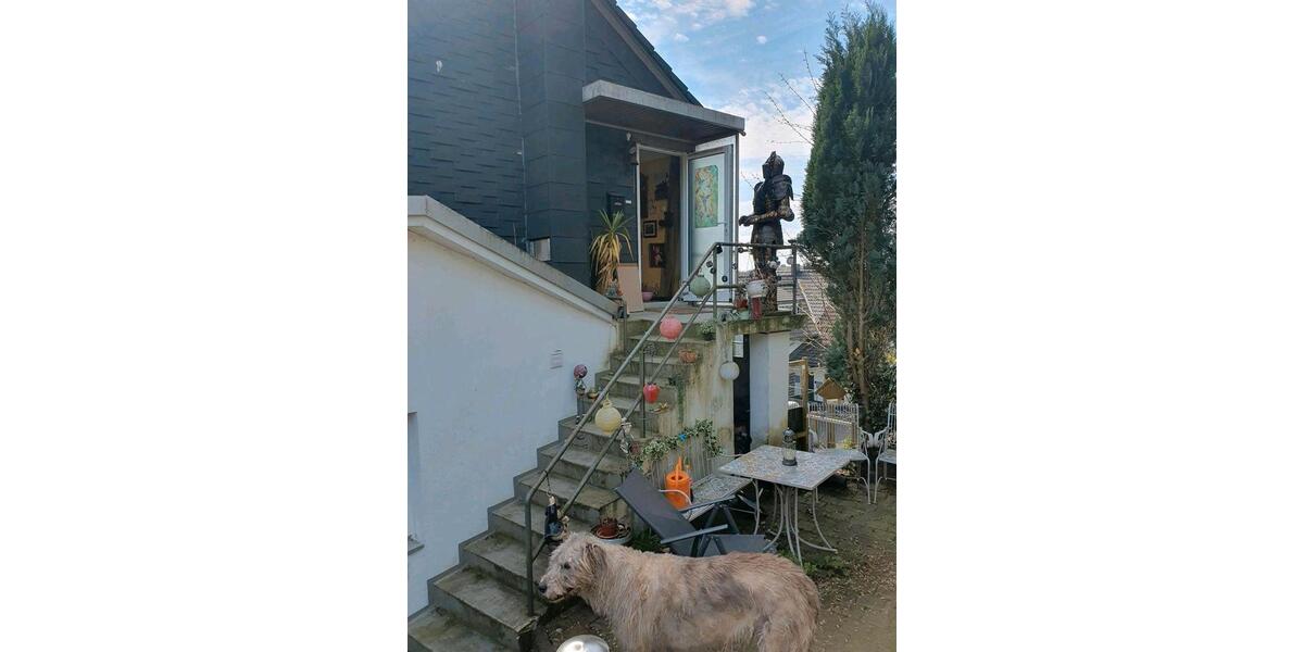 Hochparterre Leverkusen Bürrig - 1 Zimmer, 49 m&sup2;, 710&euro; | Angebot:26286329