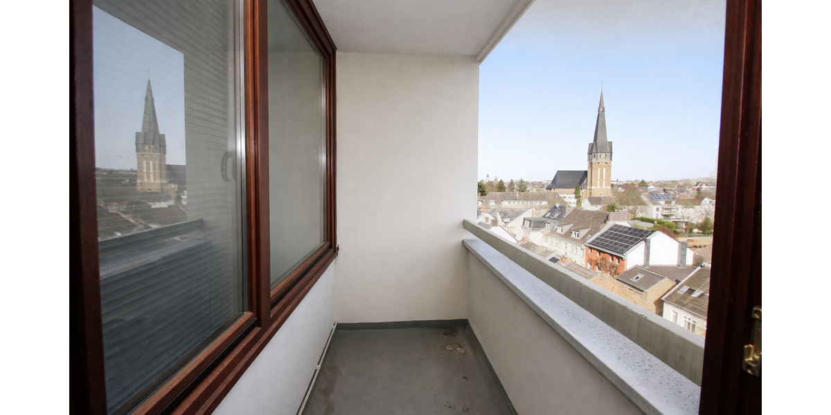 Mit 3D: Ihr Logenplatz über Bonn-Kessenich – helle Wohnung mit Loggia, schöner Aussicht und stufenlosem Zugang - Etagenwohnung Bonn Dottendorf | Angebot:25571387