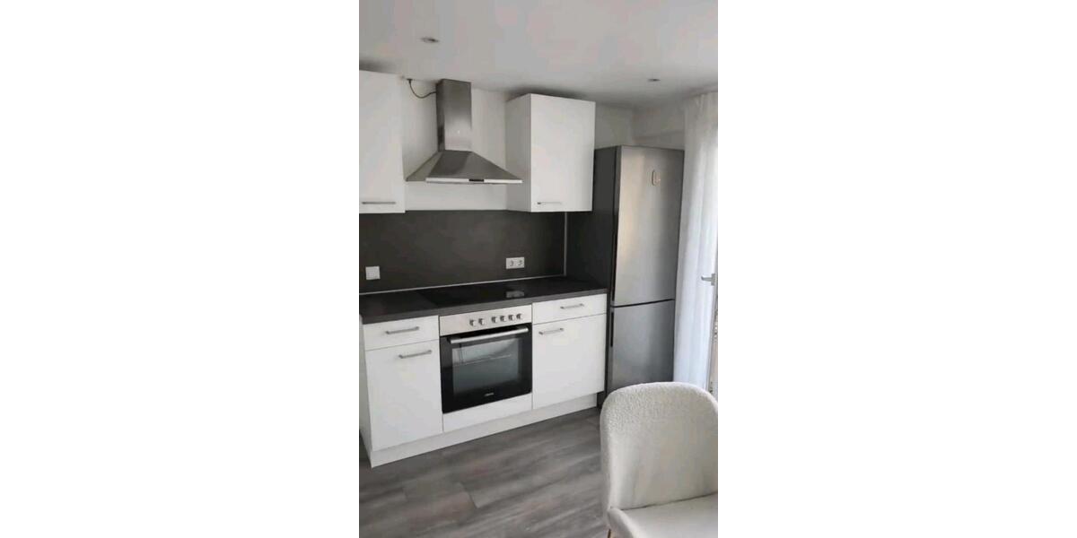 Dachgeschoßwohnung Erftstadt - 2 Zimmer, 80 m&sup2;, 1.180&euro; | Angebot:26684543