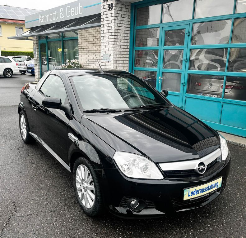 Opel Tigra 12.181 km 7.950 € Bornheim 53332