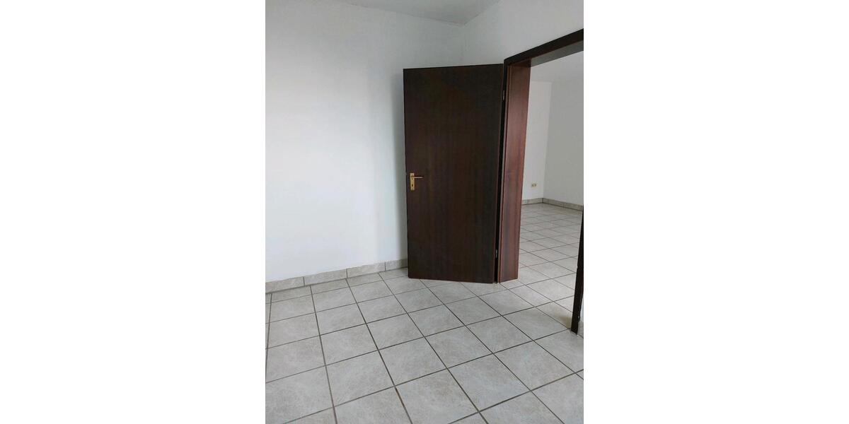 Etagenwohnung Erftstadt - 2 Zimmer, 38 m&sup2;, 370&euro; | Angebot:26350530