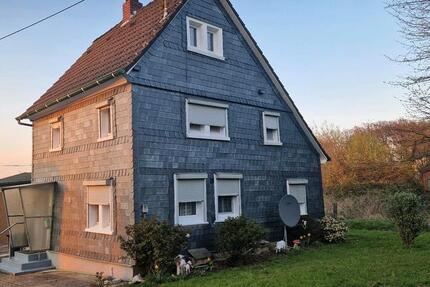 Haus Leichlingen (Rheinland) - 5 Zimmer, 80 m&sup2;, 800&euro; | Angebot:26183825