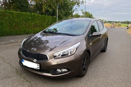 Kia ceed / Ceed 119.000 km 6.750 &euro; Köln 50859