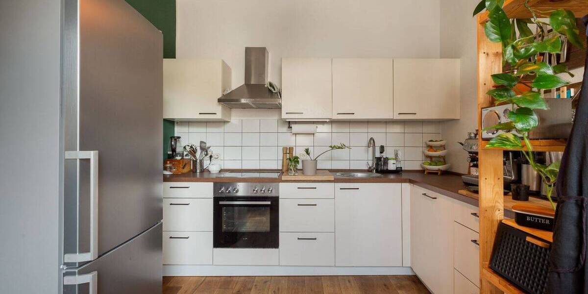 Einmalige Chance! Liebevoll saniertes Denkmal-Mehrfamilienhaus mit genehmigtem Bauprojekt im Garten 1 zimmer