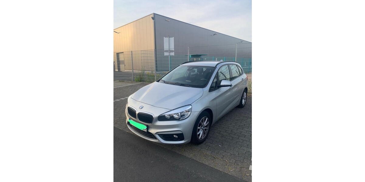 BMW 218 150.000 km 7.000 € Bonn 53111