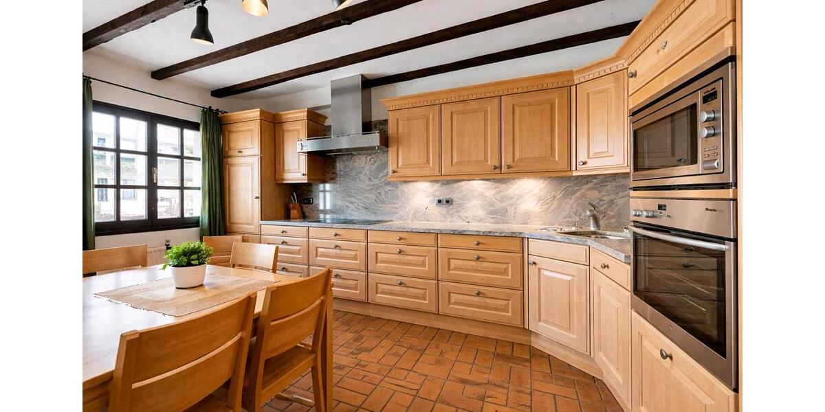 Einfamilienhaus Köln - 16 Zimmer, 770 m&sup2;, 449.000&euro; | Angebot:26455229