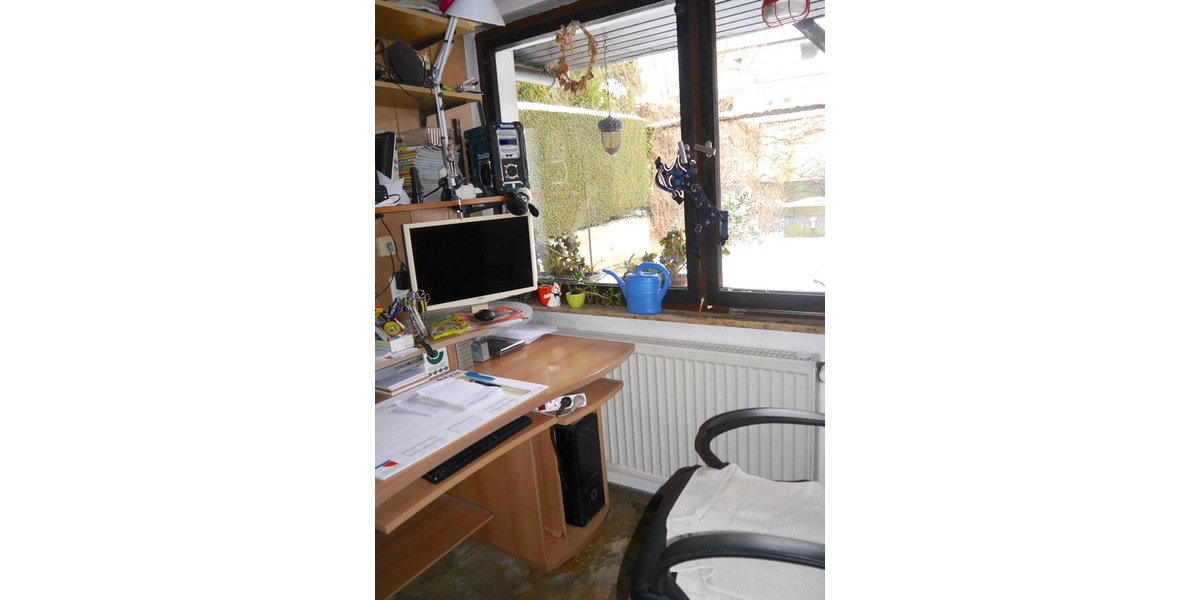 SG, freist. EFH, 5 Zi., 160m² Wfl., 747 GrSt., 2x Doppel-Grg.+CP, Keller, Terr. Stellpl. 5 zimmer