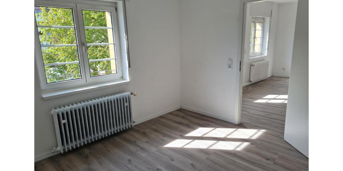 Reihenhaus Köln Nippes - 7 Zimmer, 122 m&sup2;, 2.195&euro; | Angebot:26117605