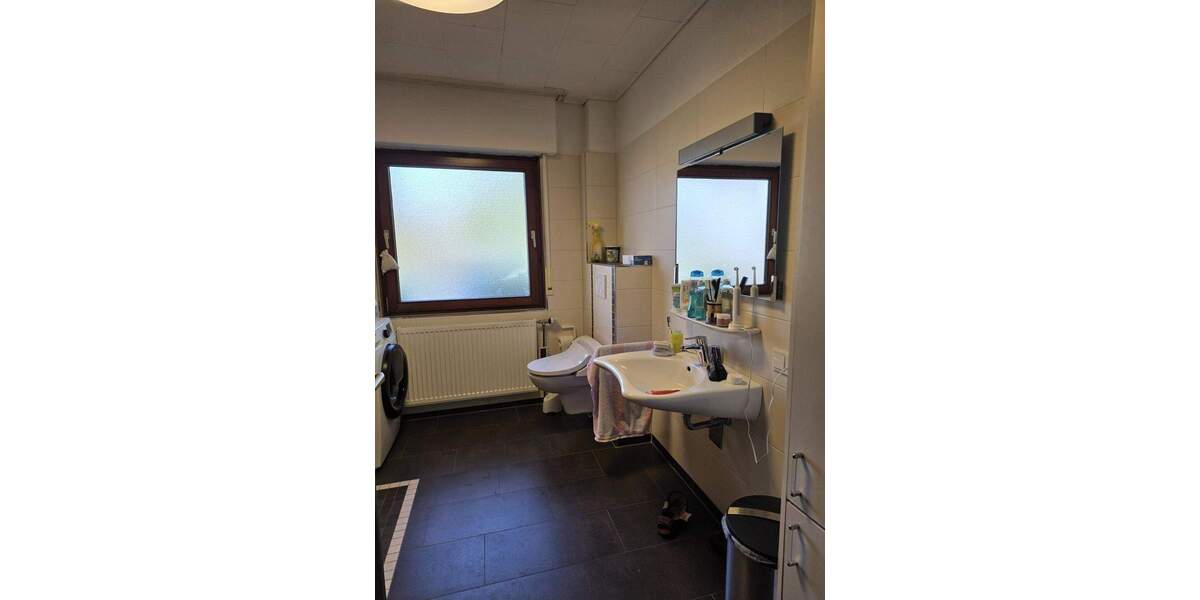 Mehrfamilienhaus, Wohnhaus Sankt Augustin Hangelar - 6 Zimmer, 202 m&sup2;, 660.000&euro; | Angebot:23944843