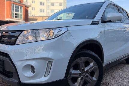 Suzuki Vitara 198.000 km 7.950 &euro; Köln 50674