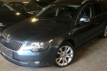 Skoda Superb 128.435 km 11.990 € Köln 50933