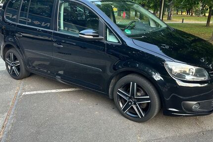 VW Touran 282.400 km 4.500 &euro; Kerpen 50169