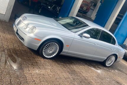 Jaguar S-Type 240.000 km 9.500 € Köln / Lövenich 50859