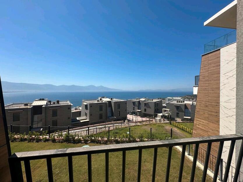 Wohnung İN TÜRKEİ KUŞADASİ MİT PANORAMA AUSSİCHT ZUM MEER