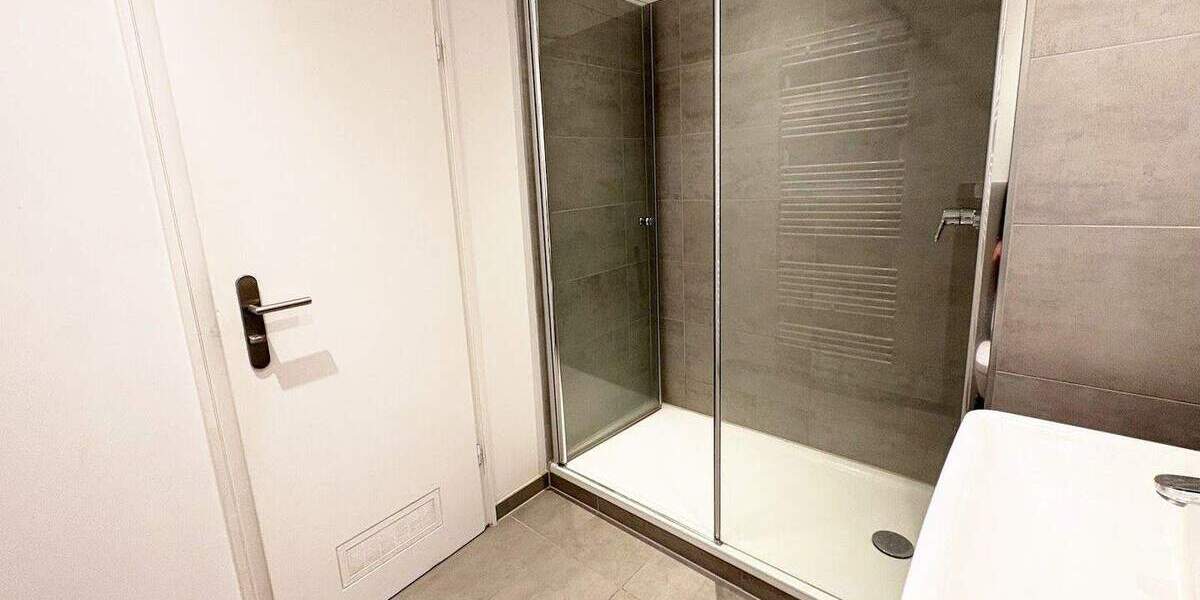 Wohnen im Grünen: modernisierte, helle 4-Zimmer-Wohnung mit West-Balkon, neues Bad, Gäste-WC, Aufzug 4 zimmer