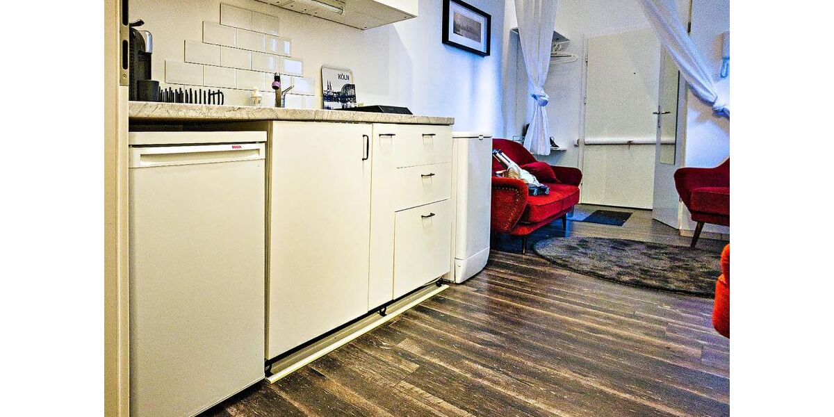 1,5 Zimmer Wohnung in allem eine unbezahlbare Lage zum Wohnen in Köln - Erdgeschoßwohnung Köln Innenstadt | Angebot:26349809