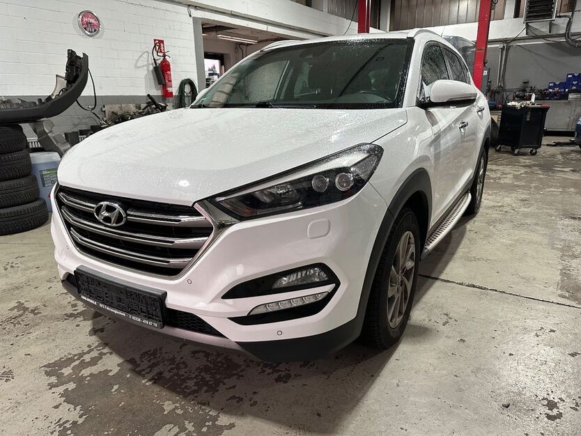 Hyundai TUCSON 205.149 km 11.490 € Köln 50825