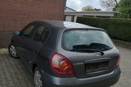 Nissan Almera 147.000 km 700 &euro; Bonn 53121