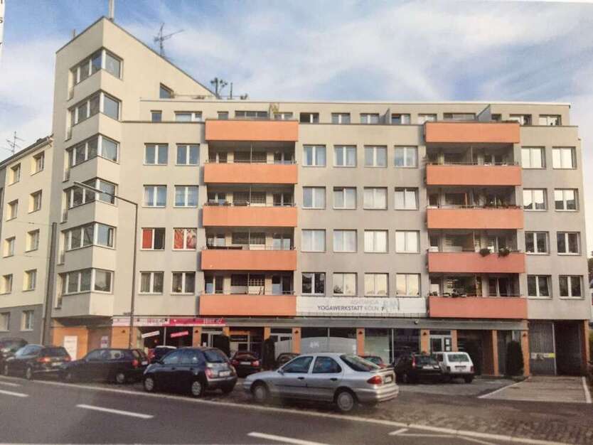 Einzelhandel in Köln 3.950 € 399 m²