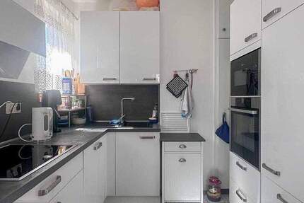 Charmante 2-Zimmer-Eigentumswohnung mit großer Dachterrasse und Denkmalschutz in Mülheim 3 zimmer