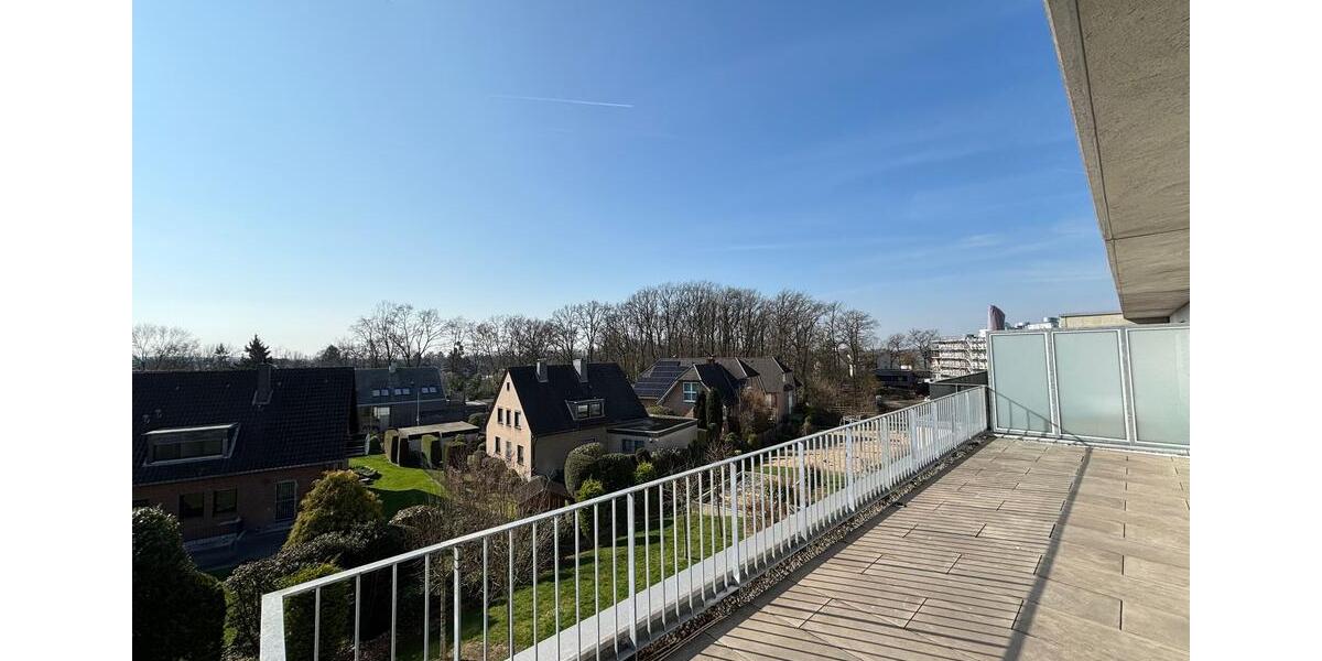 Etagenwohnung Bergisch Gladbach Alt-Frankenforst - 4 Zimmer, 137 m&sup2;, 1.785&euro; | Angebot:25377615