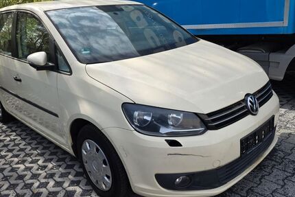 VW Touran 320.000 km 1.800 &euro; Köln 51149