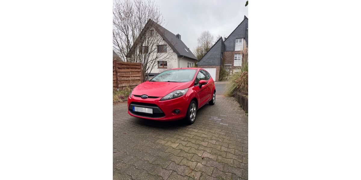 Ford Fiesta 107.500 km 3.590 &euro; Leichlingen 42799