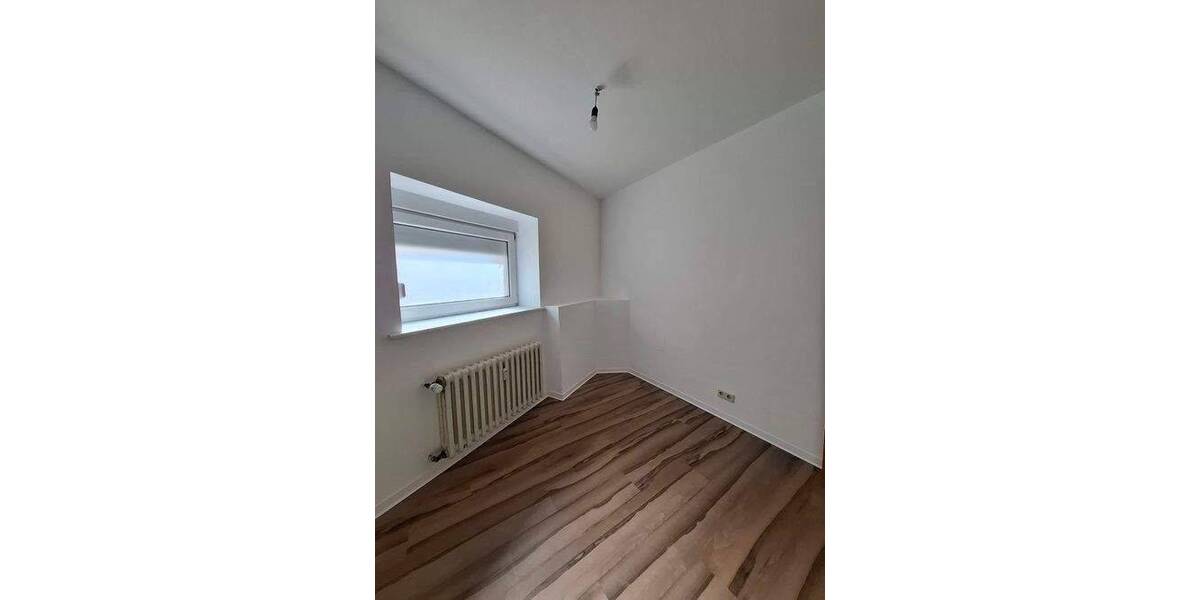 Etagenwohnung Bonn Zentrum - 2 Zimmer, 43 m&sup2;, 450&euro; | Angebot:26863176