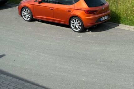 Seat Leon 93.000 km 14.600 &euro; Bonn 53111