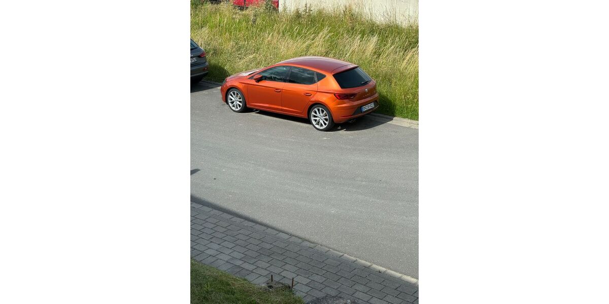 Seat Leon 93.000 km 14.600 &euro; Bonn 53111