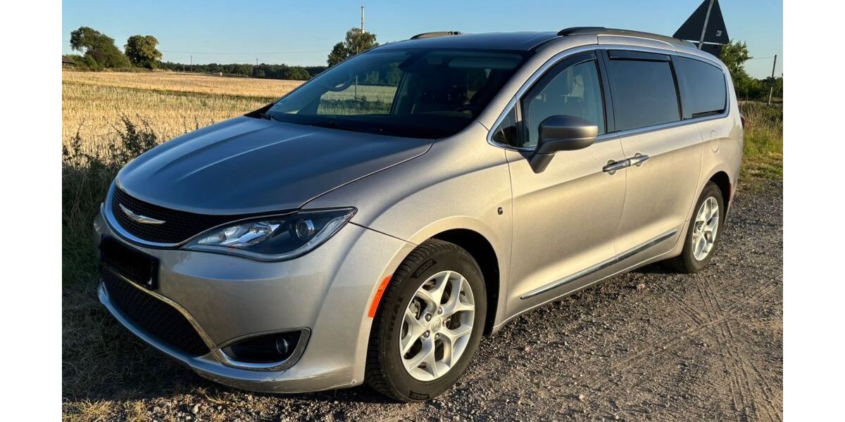 Chrysler Pacifica 137.000 km 18.000 &euro; Alfter 53347