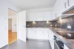 Exklusive 4-Zimmer-Wohnung mit Balkon & Aufzug in Düsseldorf-Oberkassel - sofort bezugsfrei!