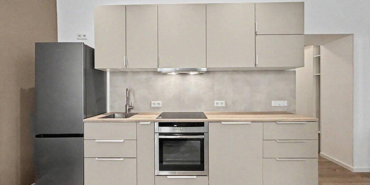 Etagenwohnung Köln Altstadt-Nord - 2 Zimmer, 40 m&sup2;, 1.370&euro; | Angebot:26471581