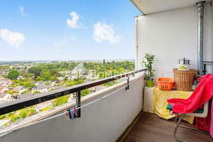 Attraktive 2-Zimmer-Wohnung mit West-Loggia in gepflegtem Hochhaus mit Weitblick 2 zimmer