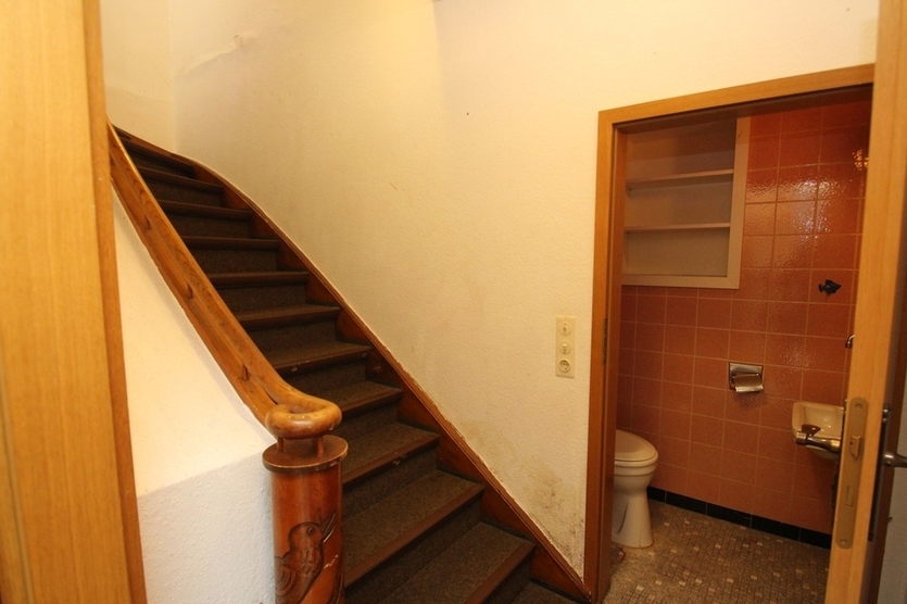 Stilvoll wohnen auf zwei Etagen – Maisonette-Wohnung mit 6 Zimmern, 2 Balkonen und Wintergarten in Hürth-Gleuel!