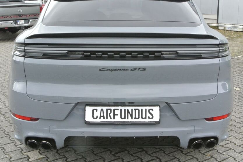 Porsche Cayenne 6.999 km 137.991 € Köln Lövenich 50859