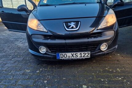 Peugeot 207 148.341 km 2.700 &euro; Bornheim 53332