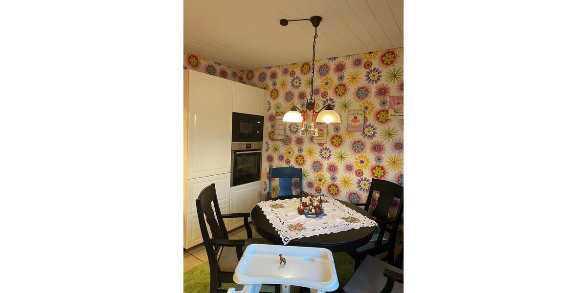 Etagenwohnung Bergheim Auenheim - 3 Zimmer, 92 m&sup2;, 1.175&euro; | Angebot:26040282