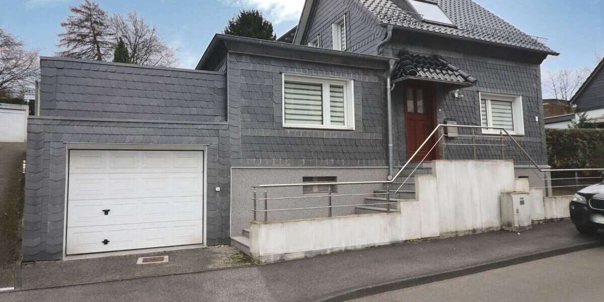 Haus zum Kaufen in Solingen 385.000 € 100 m² 4 zimmer