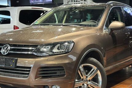 VW Touareg 253.809 km 11.899 &euro; Bonn 53177