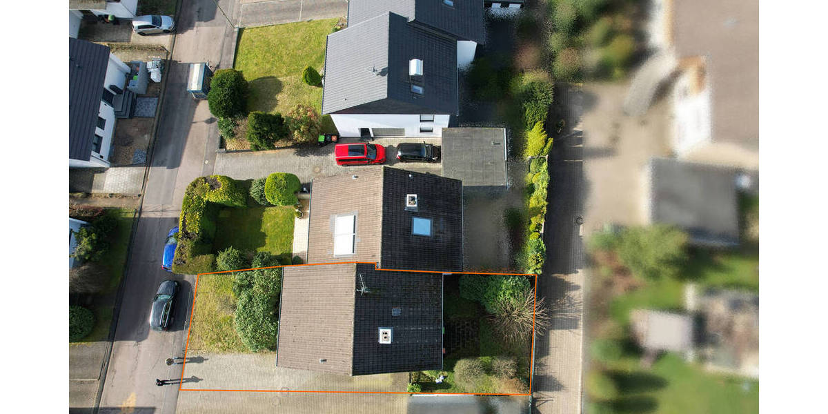 Doppelhaushälfte Odenthal / Blecher Blecher - 4 Zimmer, 111 m&sup2;, 359.000&euro; | Angebot:26017456