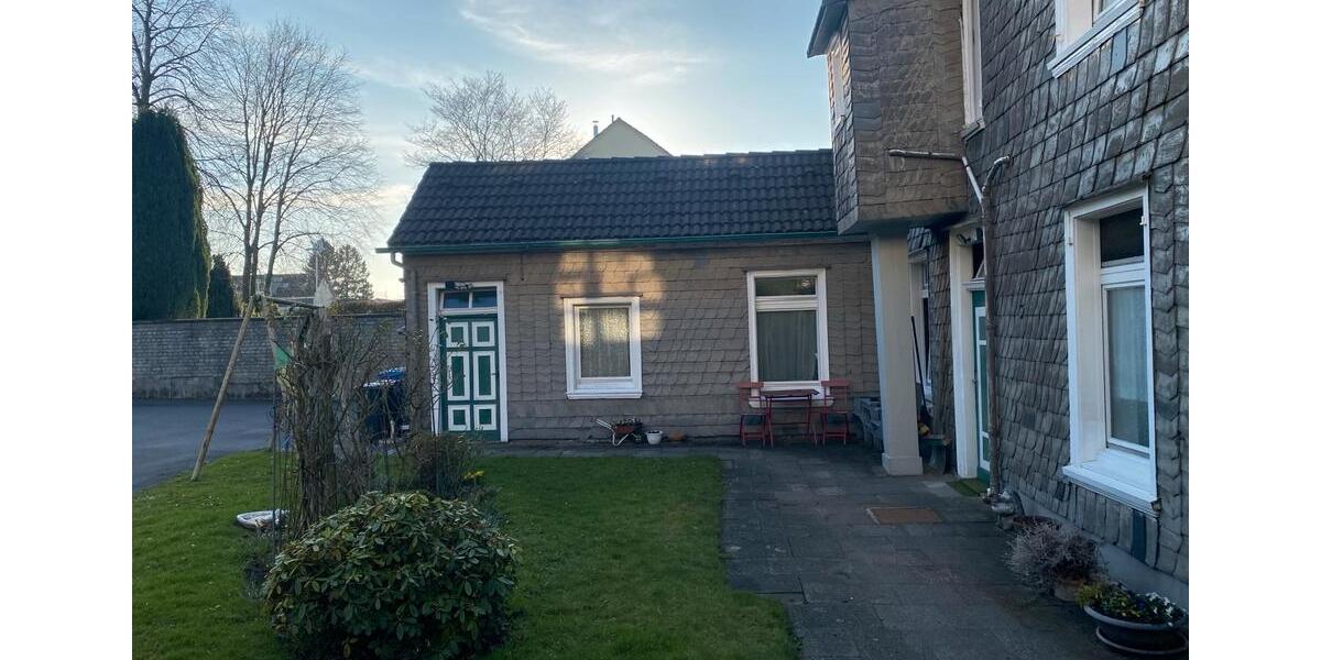 Erdgeschoßwohnung Solingen Wald - 2 Zimmer, 53 m&sup2;, 275&euro; | Angebot:25324973