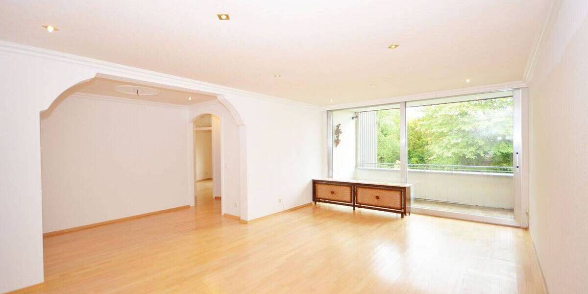 Etagenwohnung Köln Lövenich - 4 Zimmer, 90 m&sup2;, 349.000&euro; | Angebot:26817350