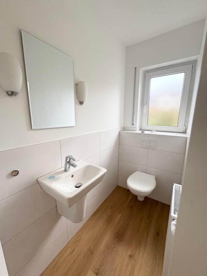 MODERNES; HELLES HAUS IN WITTLAER - EINBRUNGEN - NEUE EINBAUKÜCHE - RUHIGE LAGE - zimmer