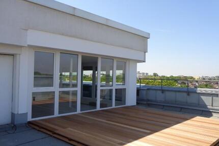 Einzigartige und frisch sanierte 5,5-Zi.-Wohnung -Terrasse und Weitblick!