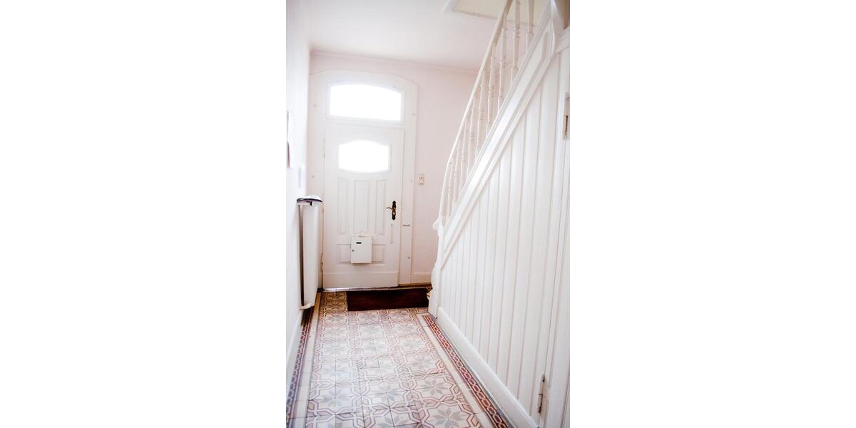 Dachgeschoßwohnung Bergisch Gladbach Alt-Frankenforst - 2.5 Zimmer, 54 m&sup2;, 570&euro; | Angebot:26692905