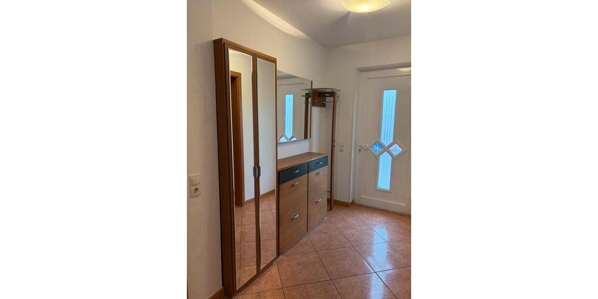 Bungalow Bonn Tannenbusch - 4 Zimmer, 118 m&sup2;, 1.800&euro; | Angebot:26340221