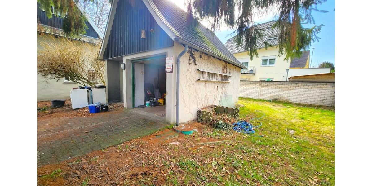 Einfamilienhaus Bergisch Gladbach Paffrath - 4 Zimmer, 155 m&sup2;, 2.350&euro; | Angebot:25715770